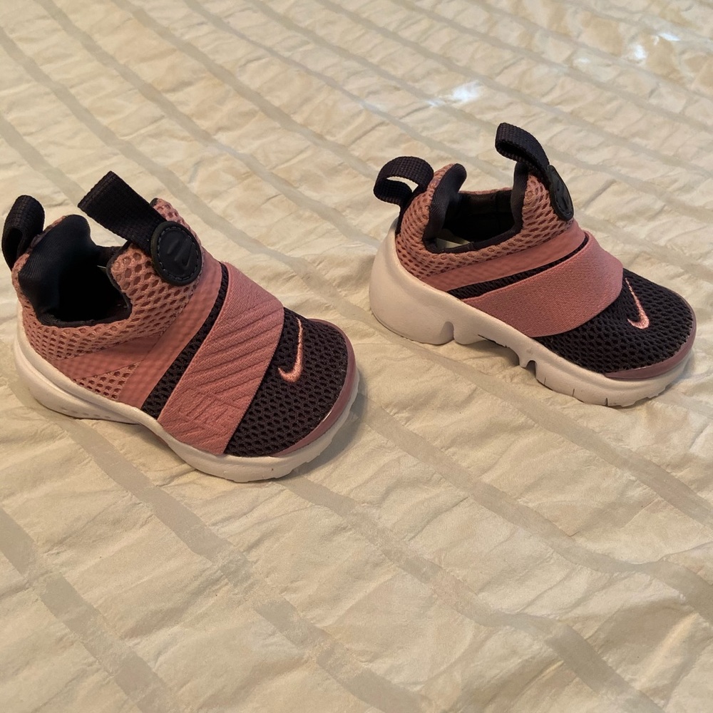 Nike Shoes 4c